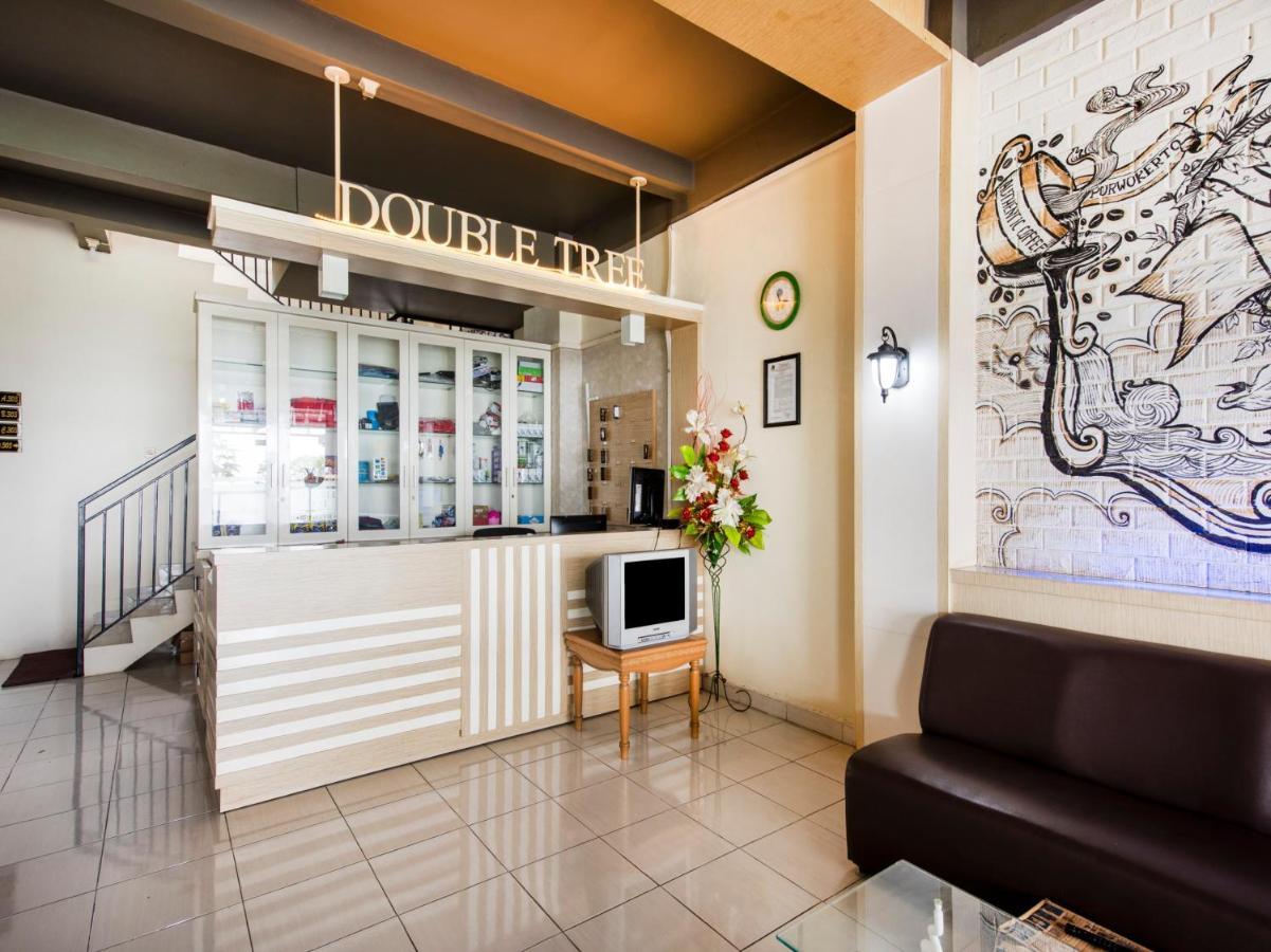 Oyo 3746 Double Tree Guesthouse Пурвокерто Екстер'єр фото