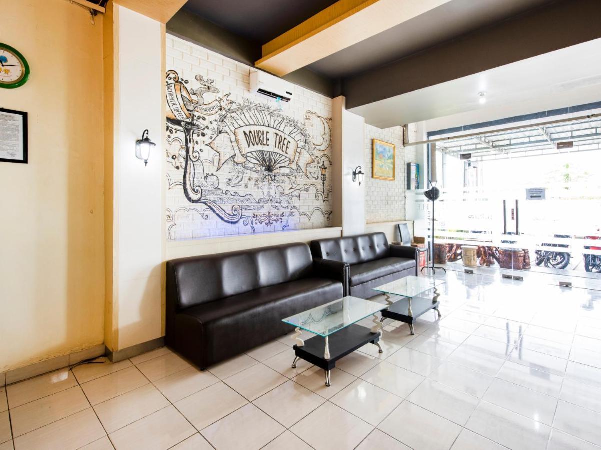 Oyo 3746 Double Tree Guesthouse Пурвокерто Екстер'єр фото